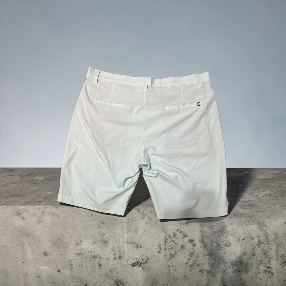 TravisMathew Sand Harbor Shorts Men’s 36 Light BluePerformance Golf - Picture 2 of 3